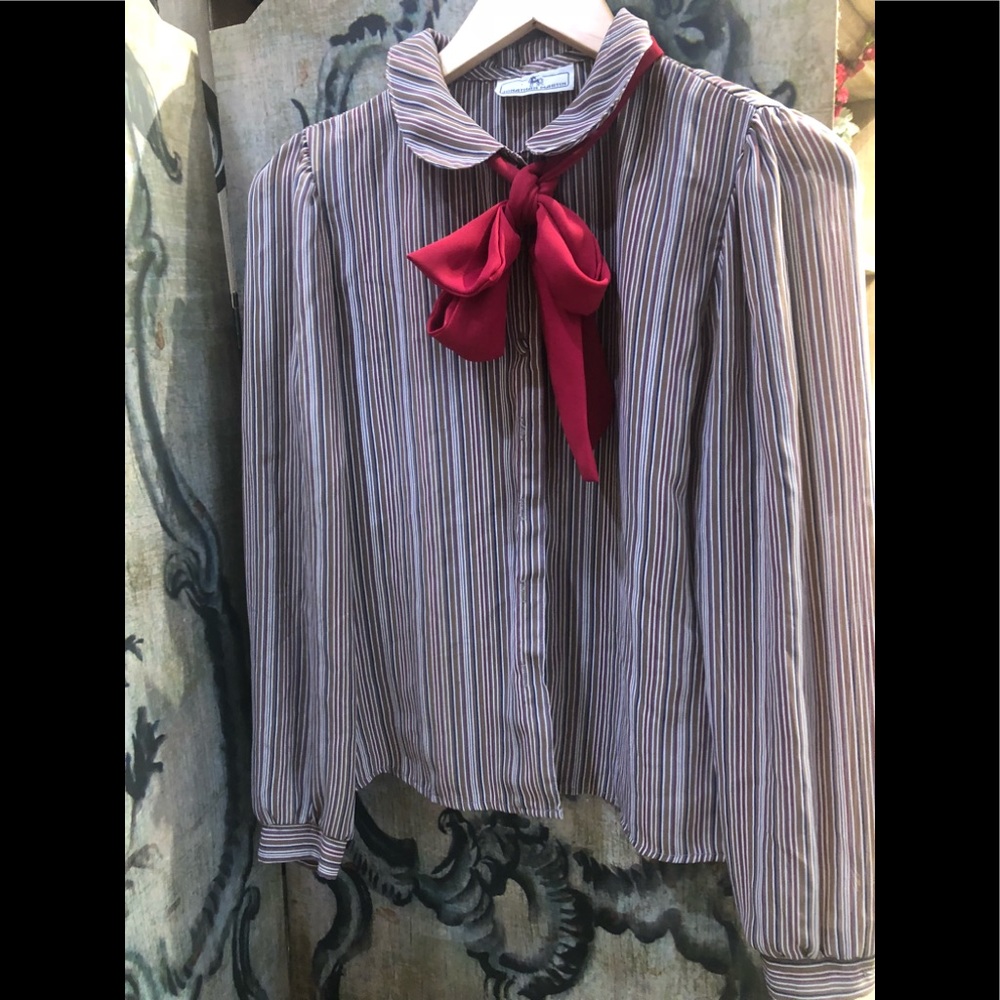 Vintage pussybow blouse